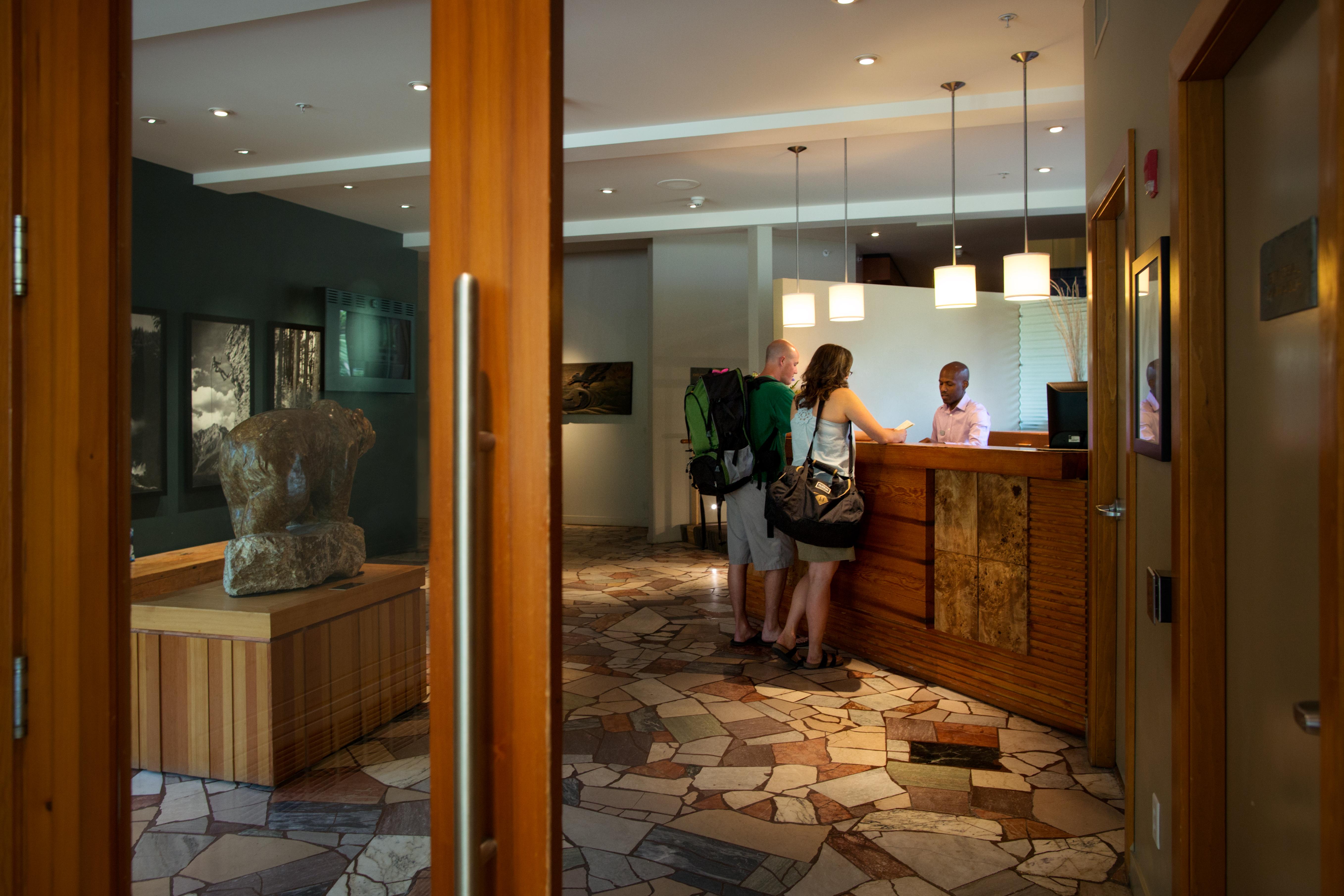 The Juniper Hotel & Bistro Μπανφ Εξωτερικό φωτογραφία