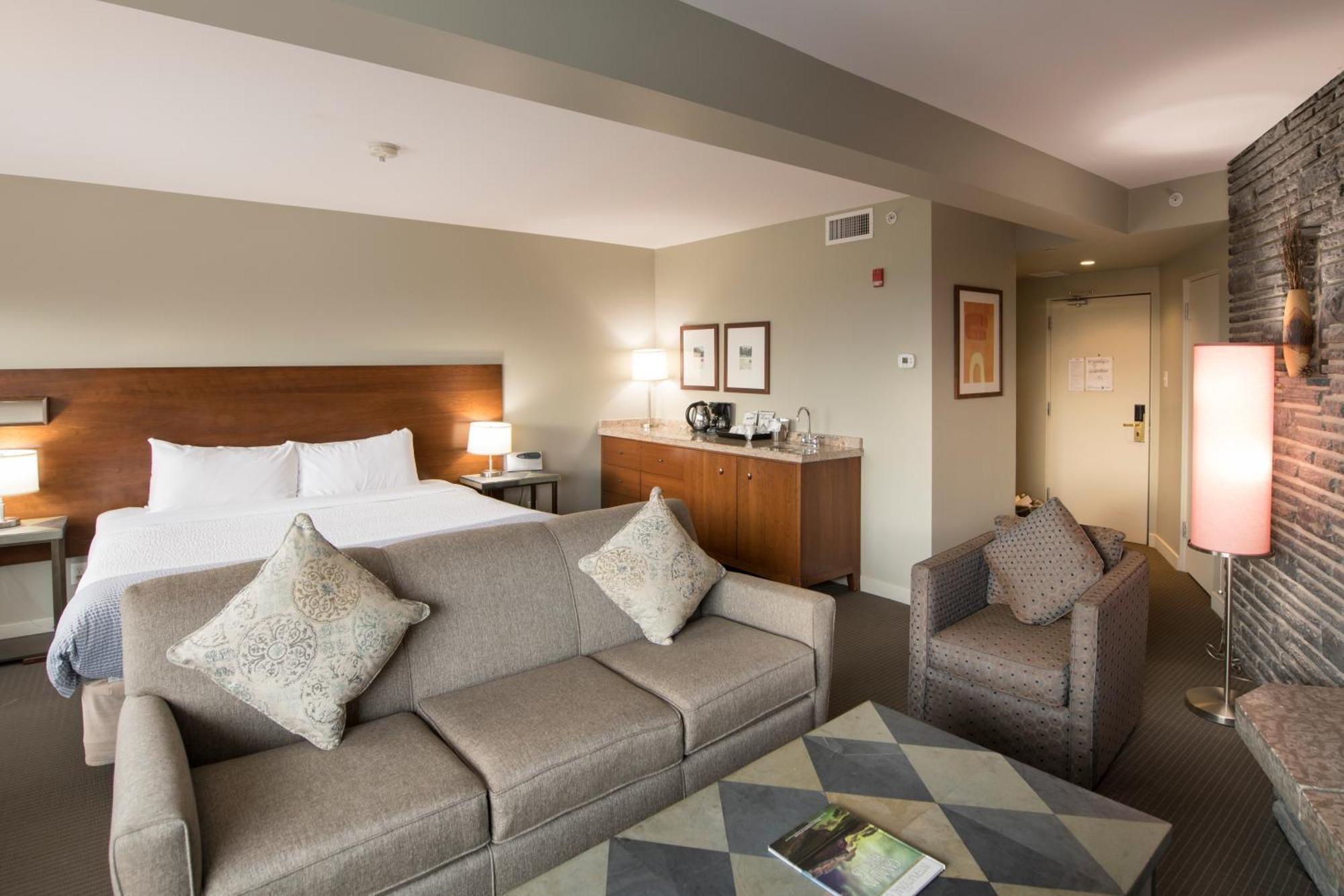 The Juniper Hotel & Bistro Μπανφ Εξωτερικό φωτογραφία